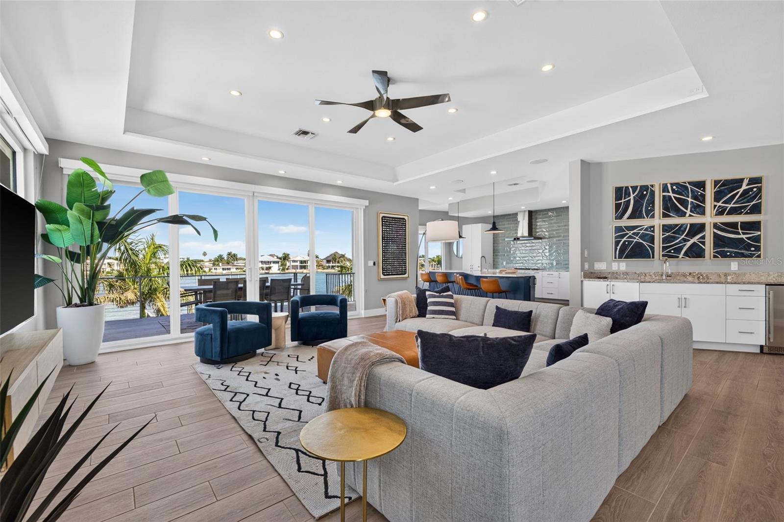 10209 GULF BLVD — photo 3