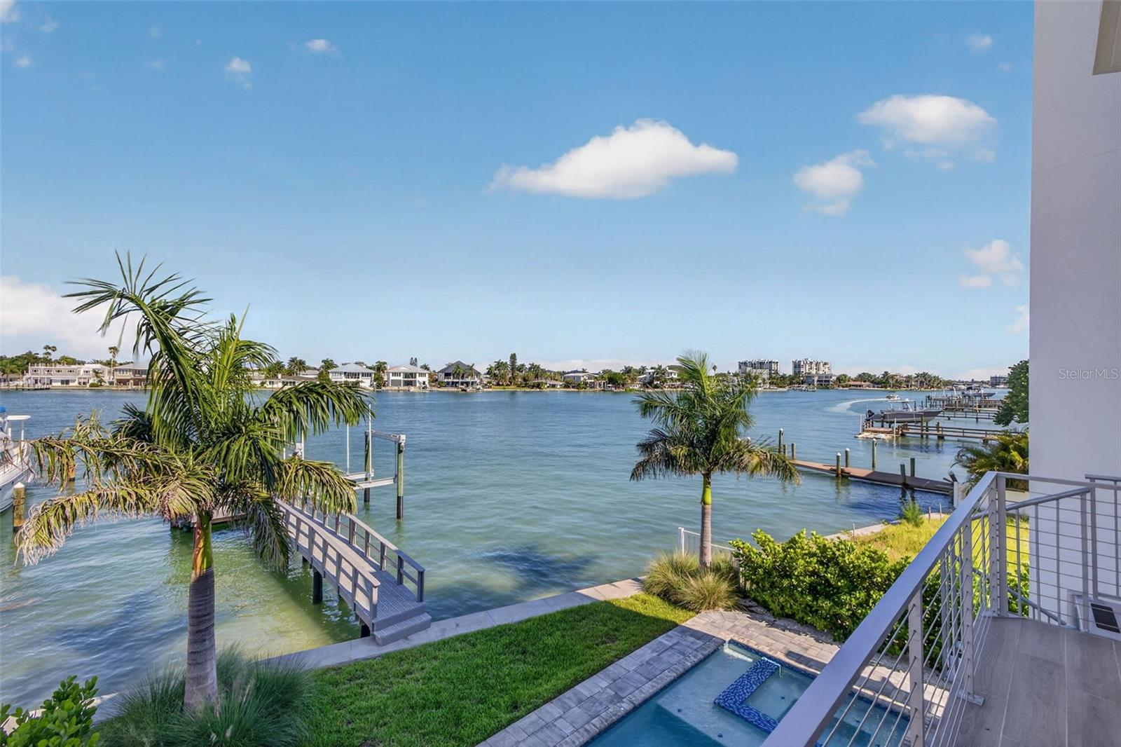 10209 GULF BLVD — photo 15