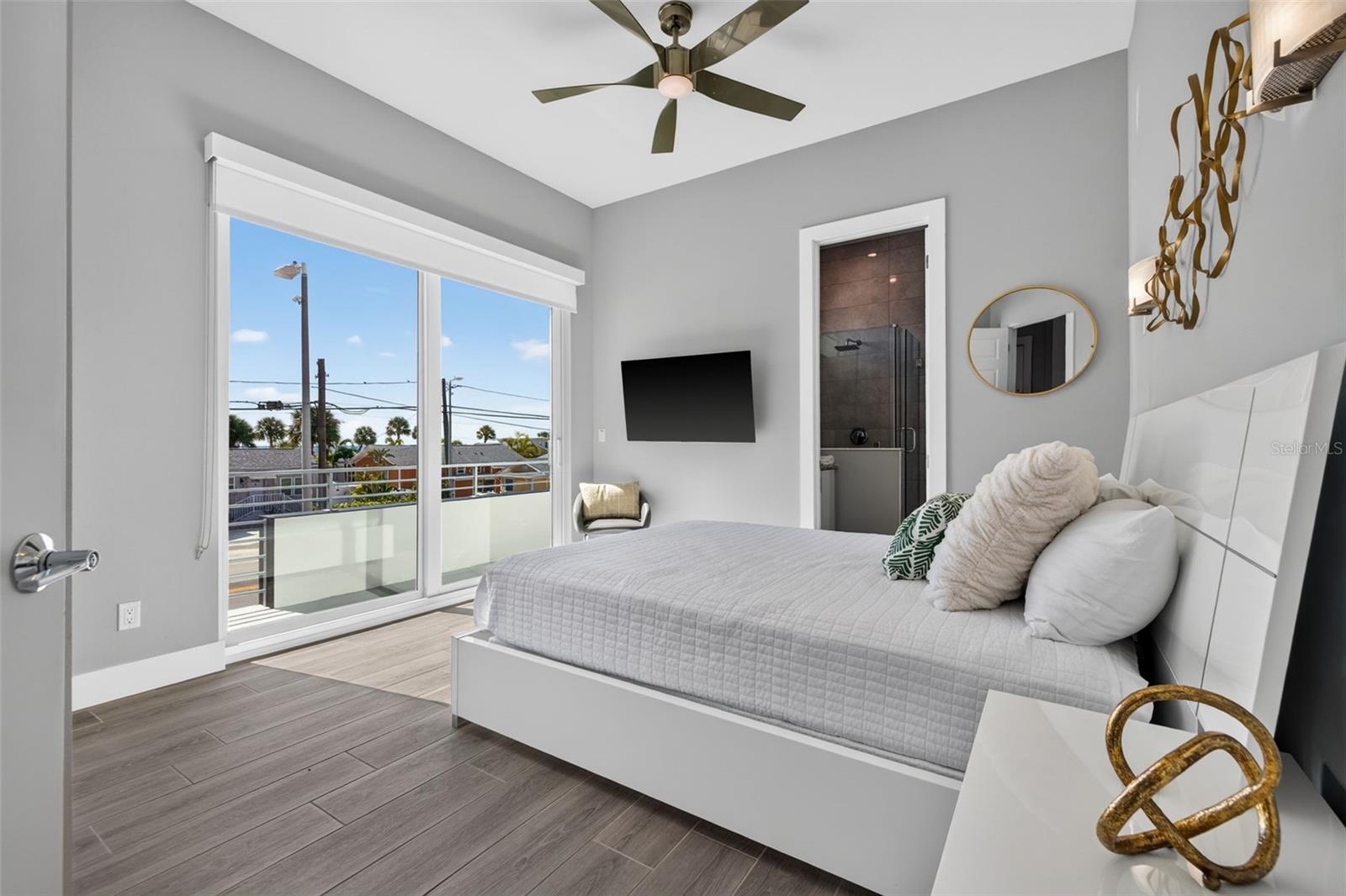 10209 GULF BLVD — photo 29