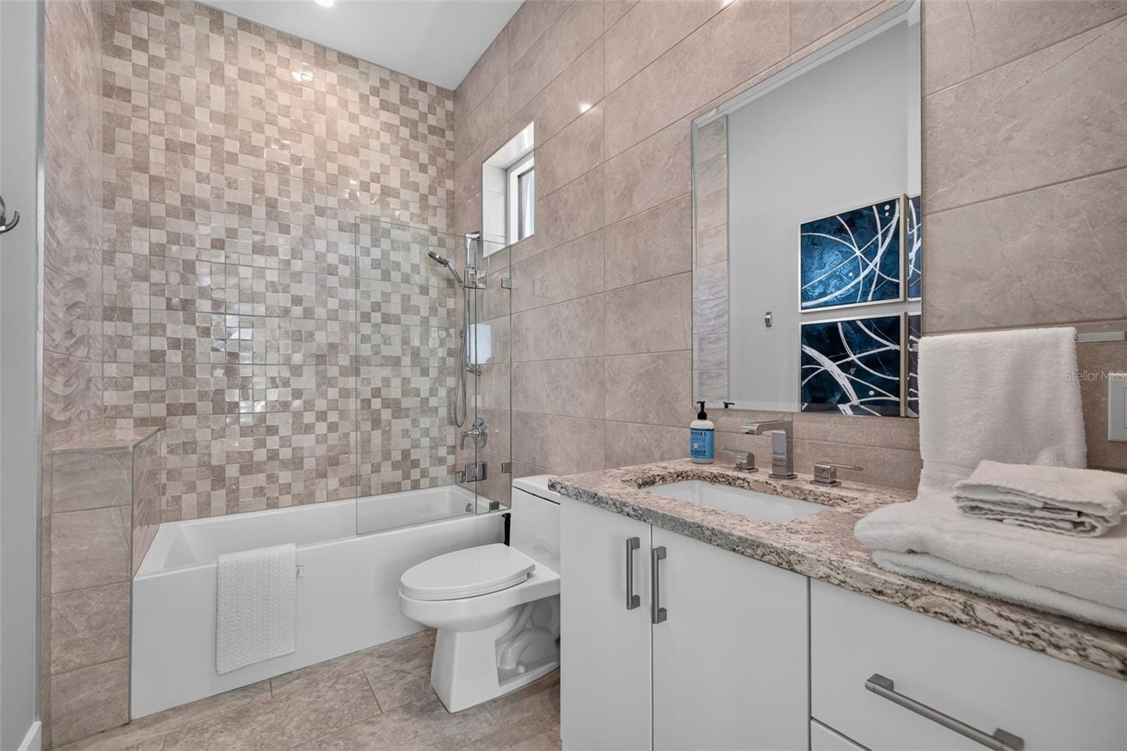 10209 GULF BLVD — photo 47