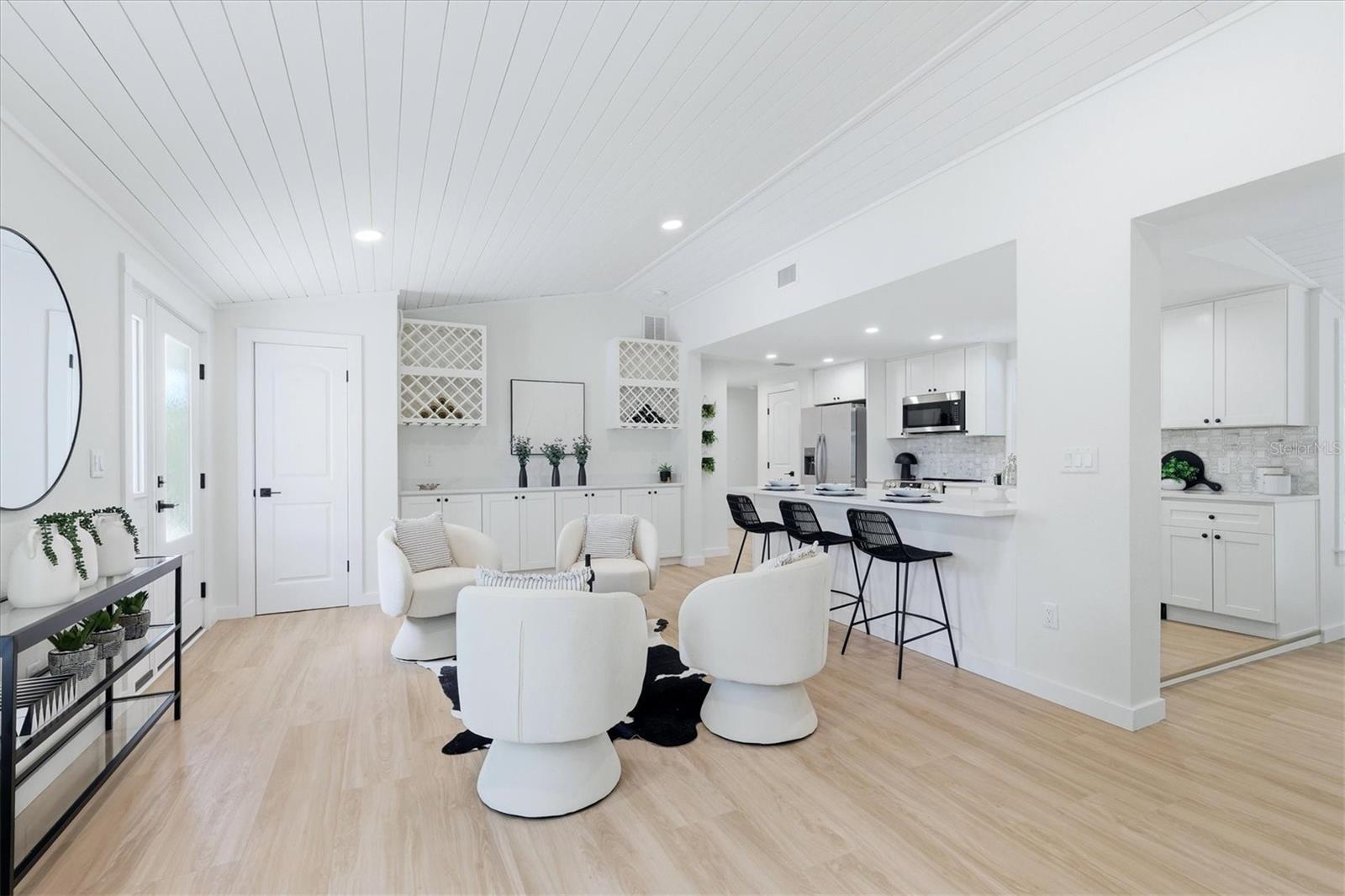 512 SANTE JOSEPH ST — photo 12