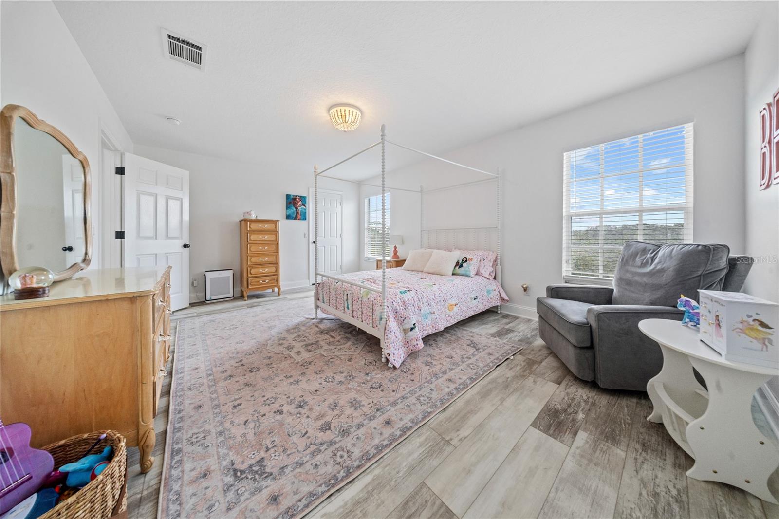 1456 N JASMINE AVE — photo 35