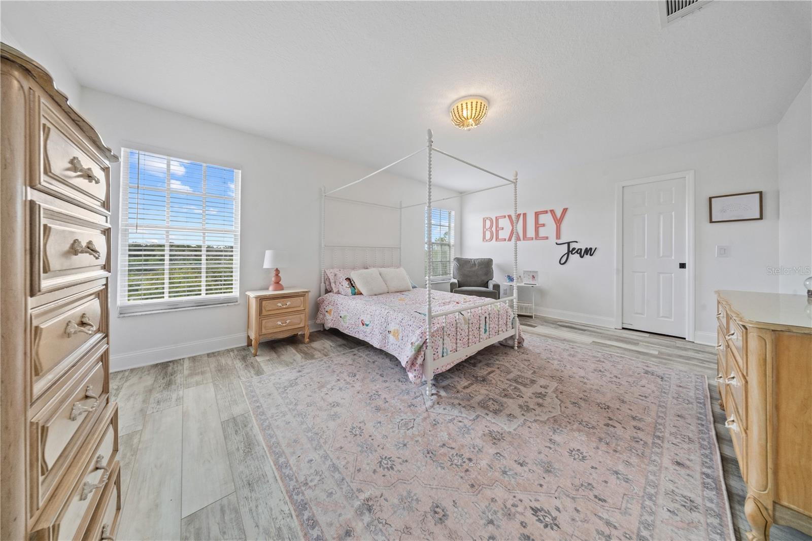 1456 N JASMINE AVE — photo 34