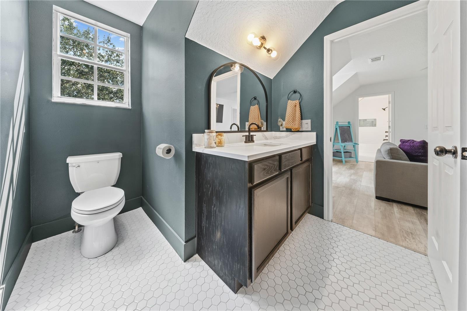 1456 N JASMINE AVE — photo 38