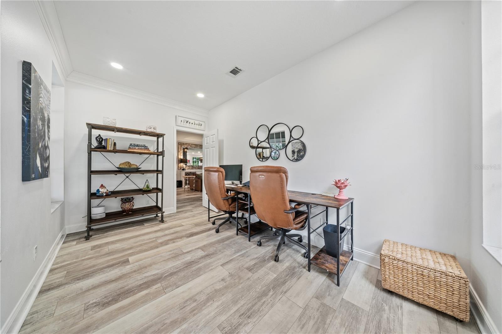 1456 N JASMINE AVE — photo 23