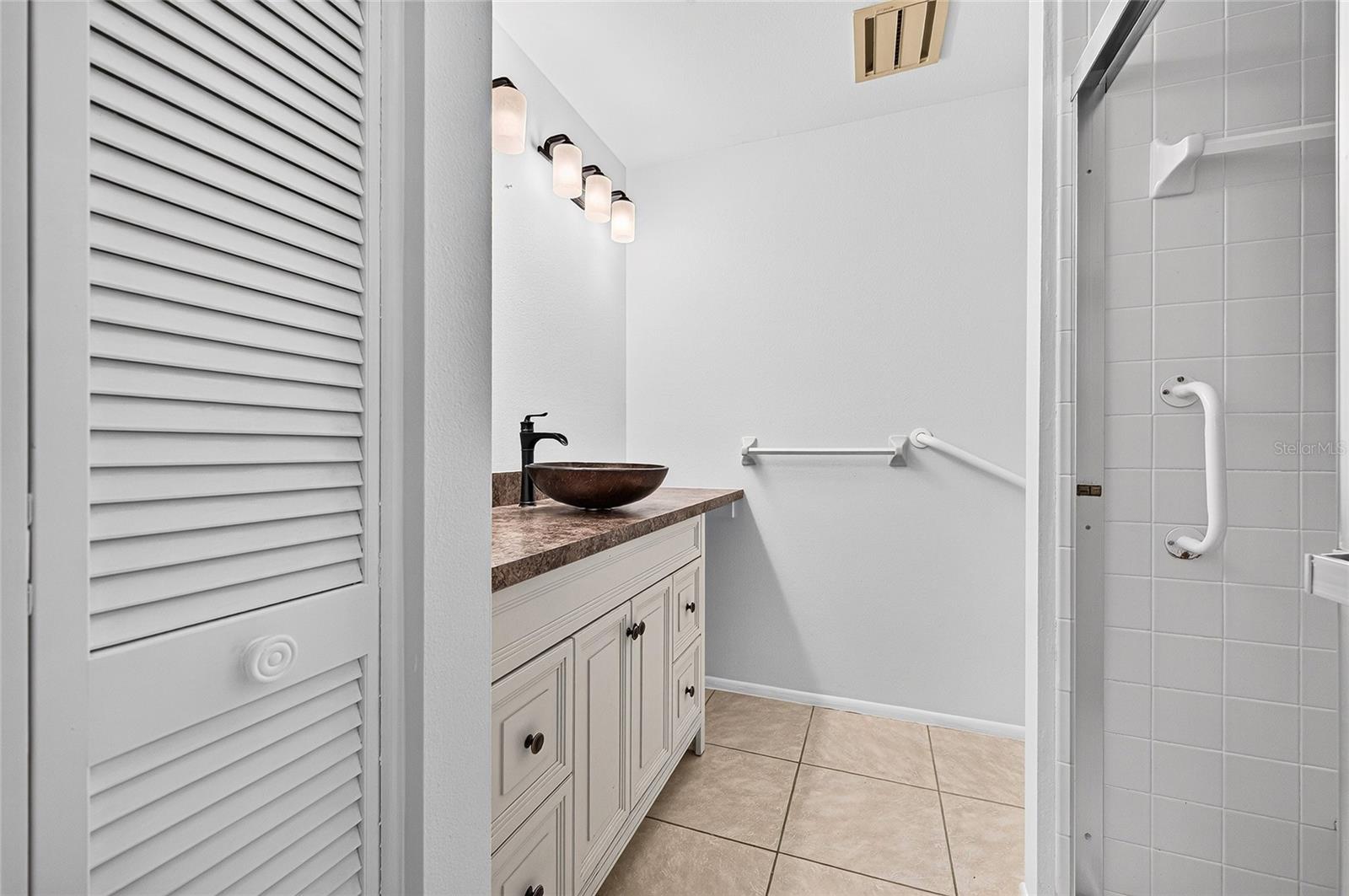 4206 OAKHURST CIR E #3075 — photo 37