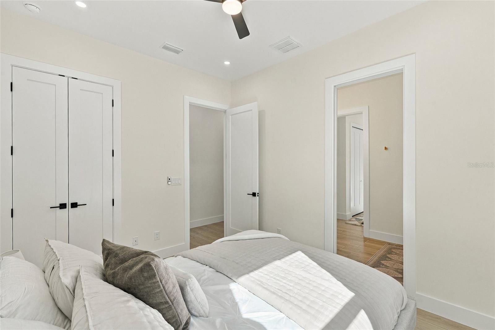 2277 SIMONTON AVE — photo 19