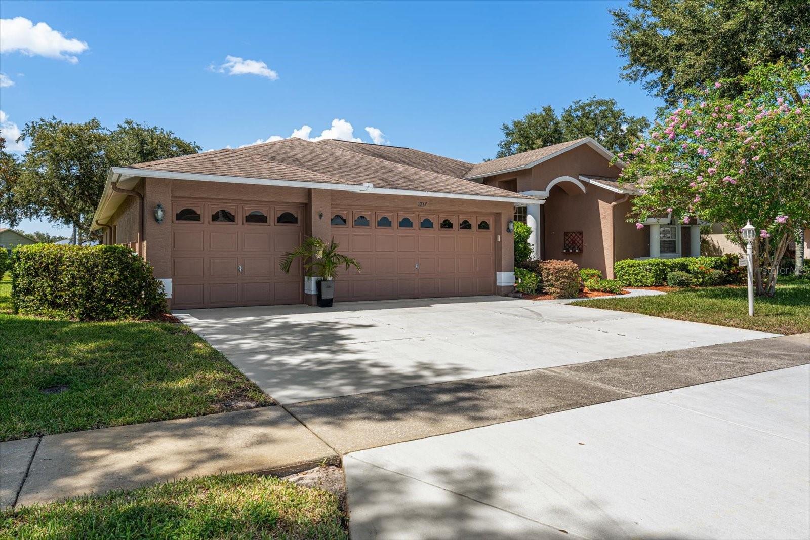 1237 RAMBLING VINE CT — photo 44