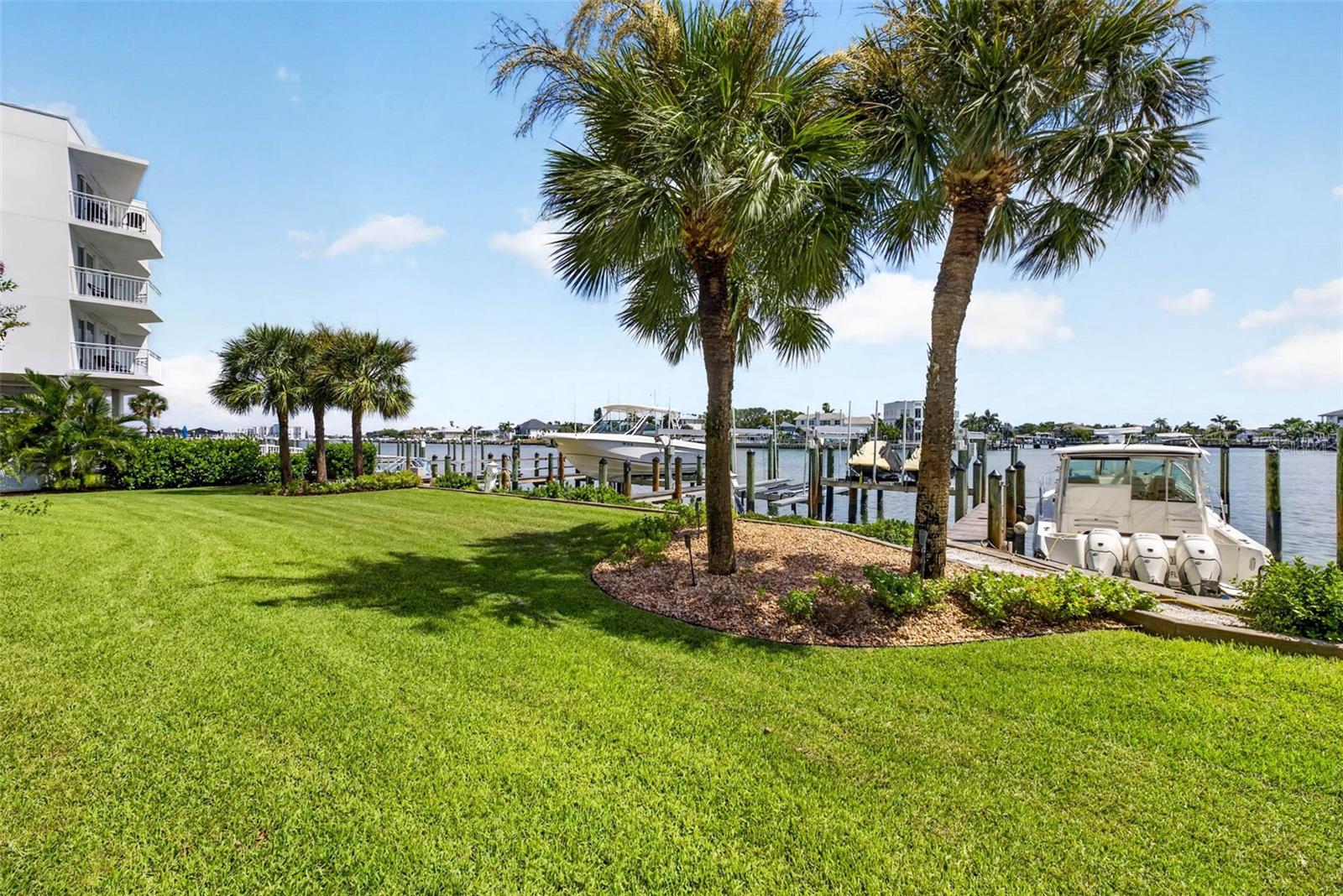 10071 GULF BLVD — photo 33