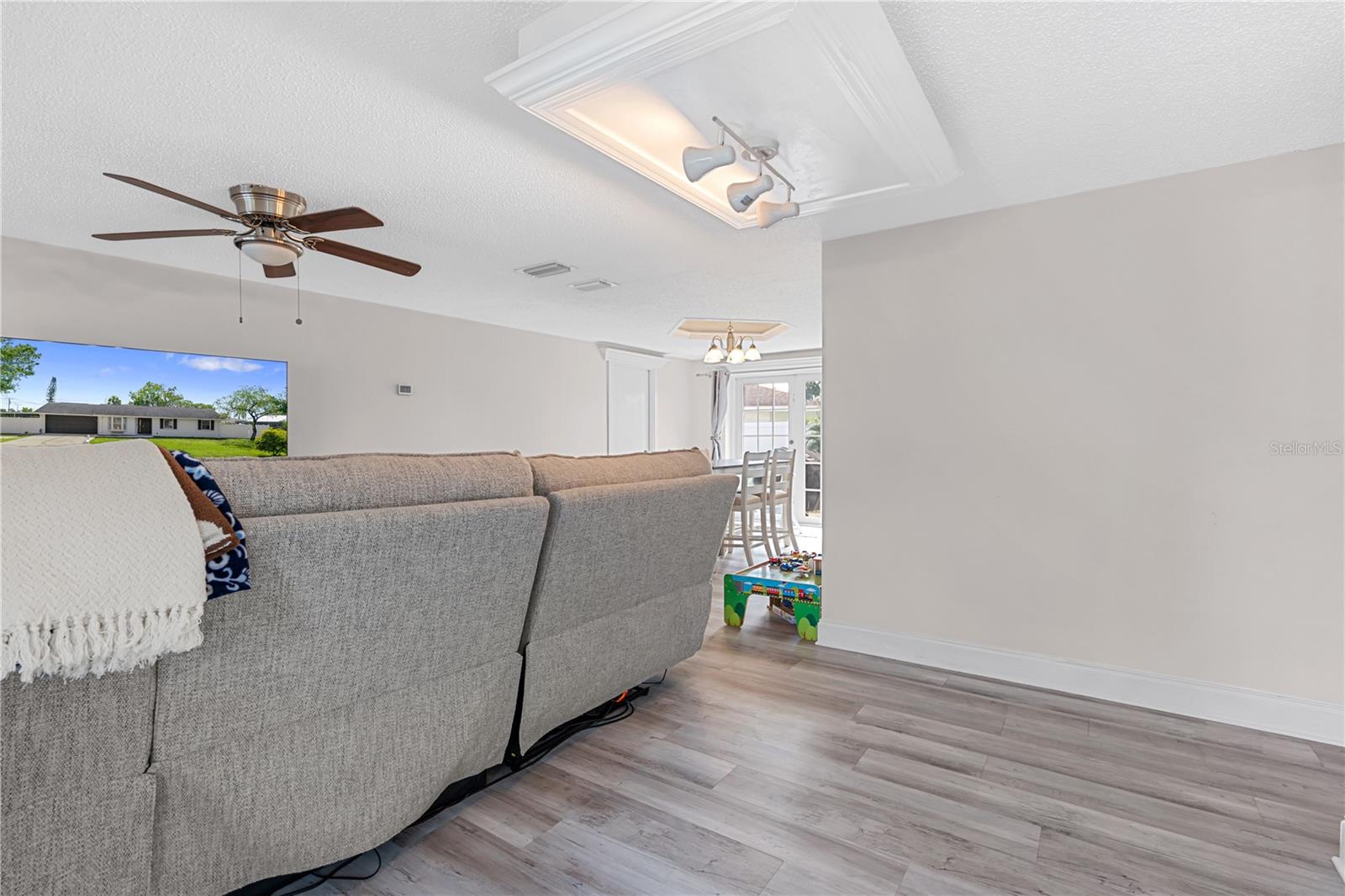 6321 FLORIDA CIR W — photo 13