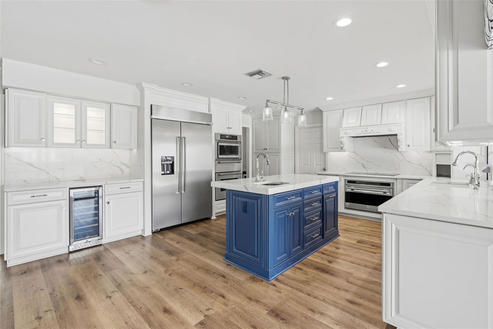 2823 SAMARA DR — photo 18