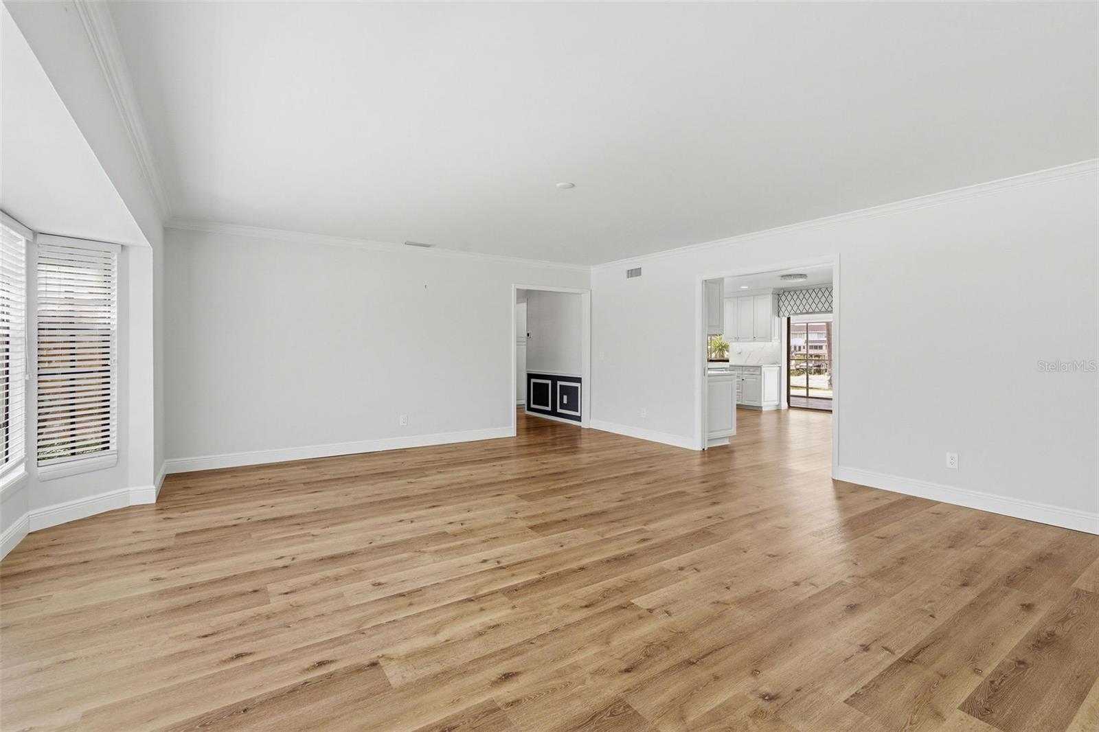 2823 SAMARA DR — photo 11