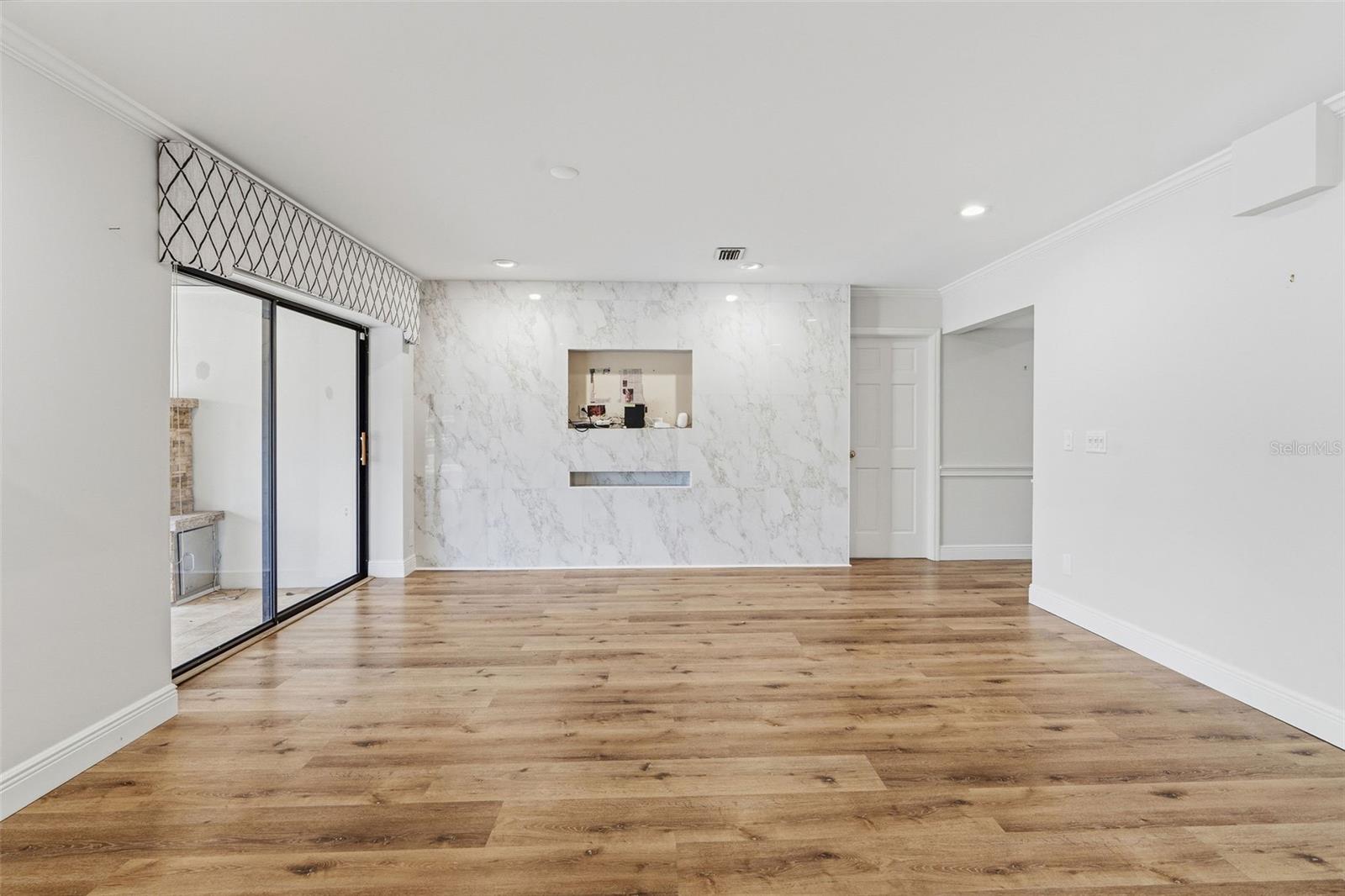 2823 SAMARA DR — photo 15