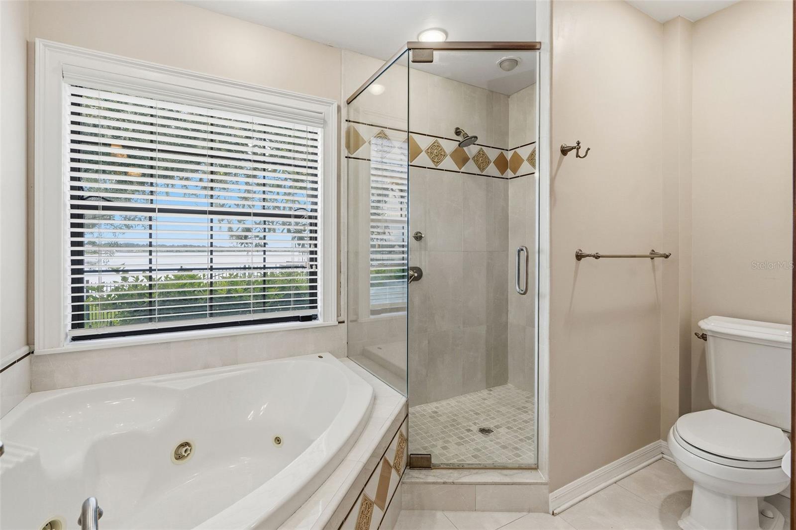 2823 SAMARA DR — photo 27