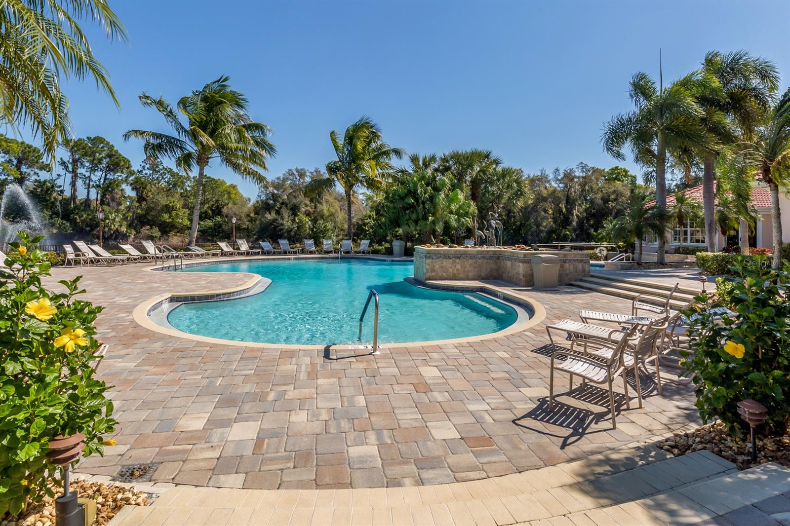 685 MISTY PINE DR — photo 40
