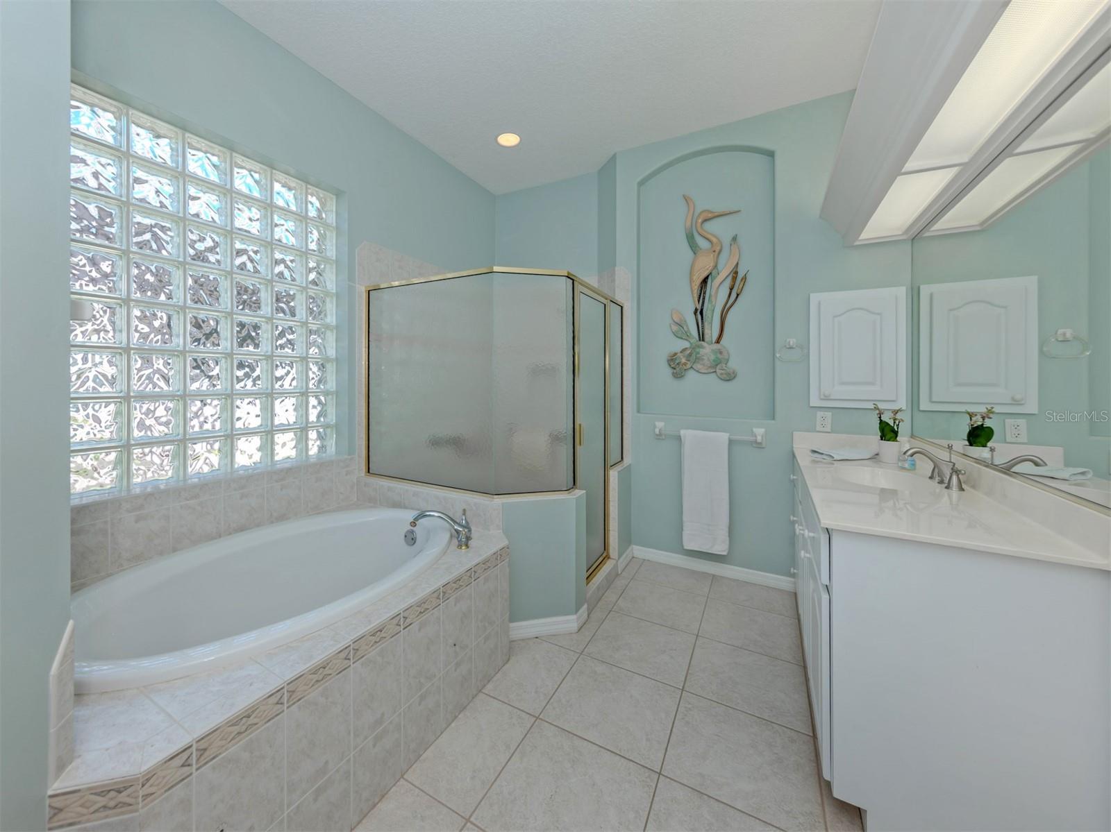 685 MISTY PINE DR — photo 17