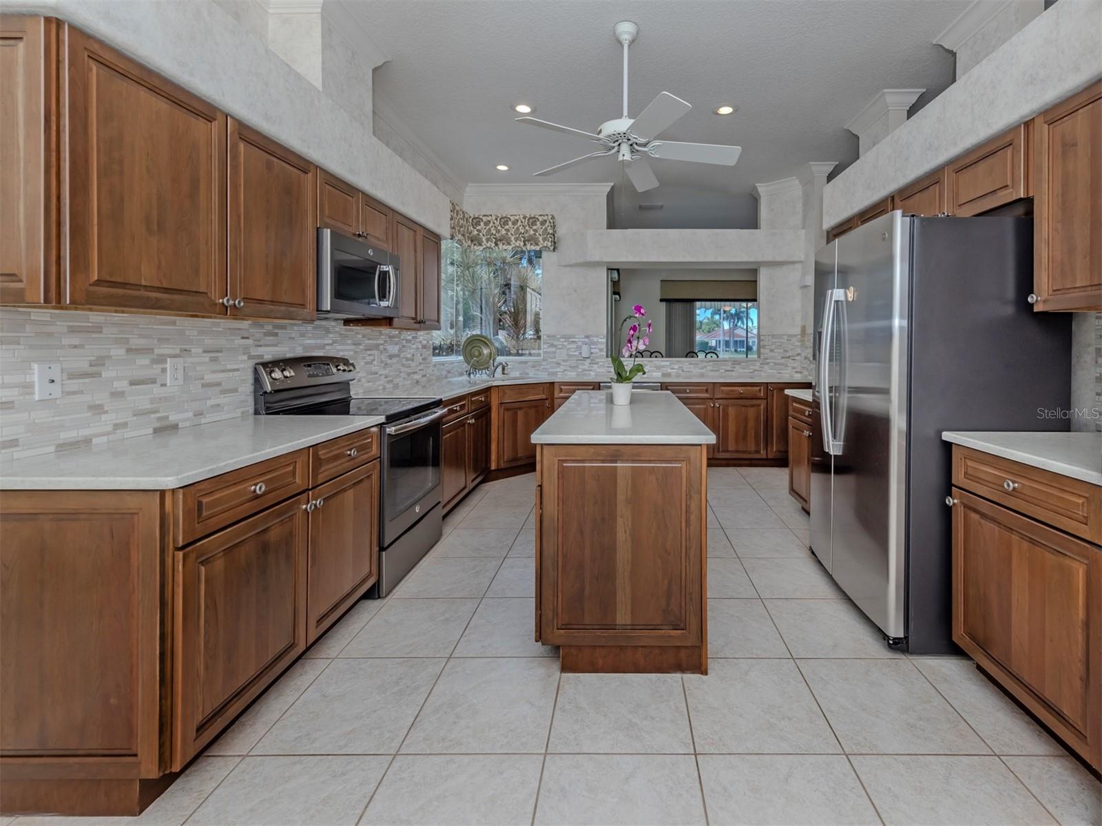 685 MISTY PINE DR — photo 14