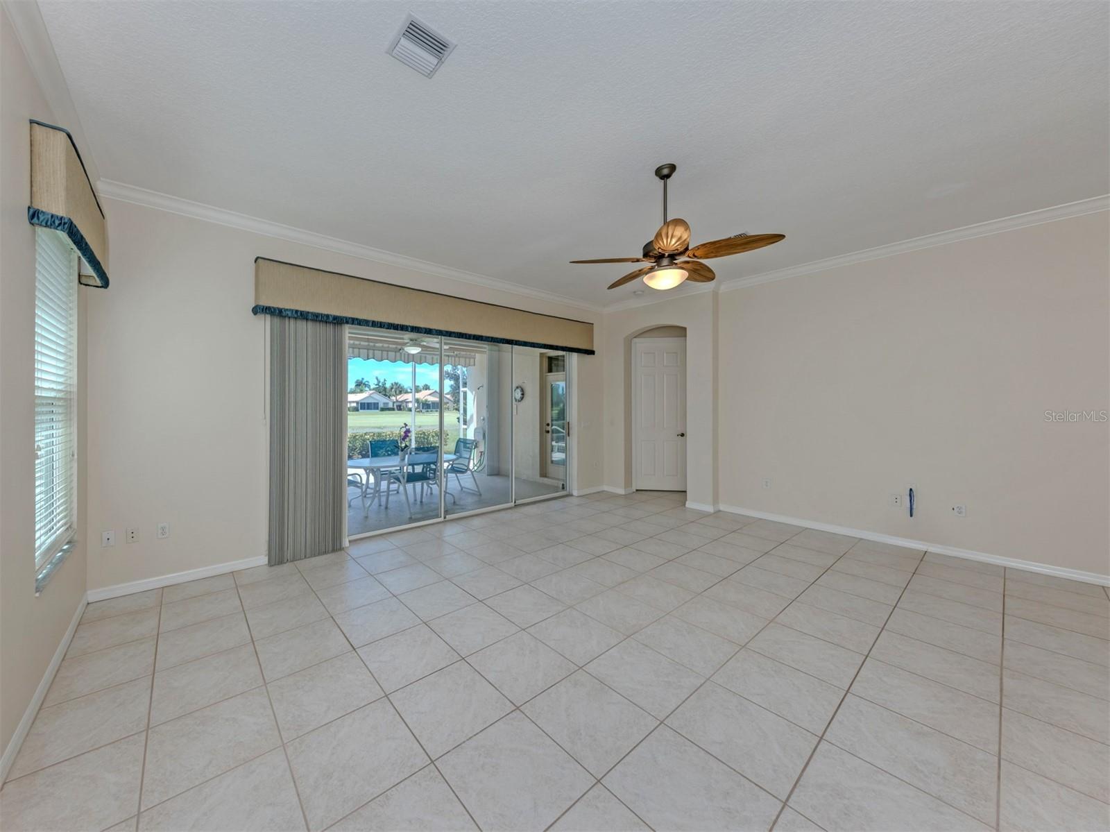 685 MISTY PINE DR — photo 28