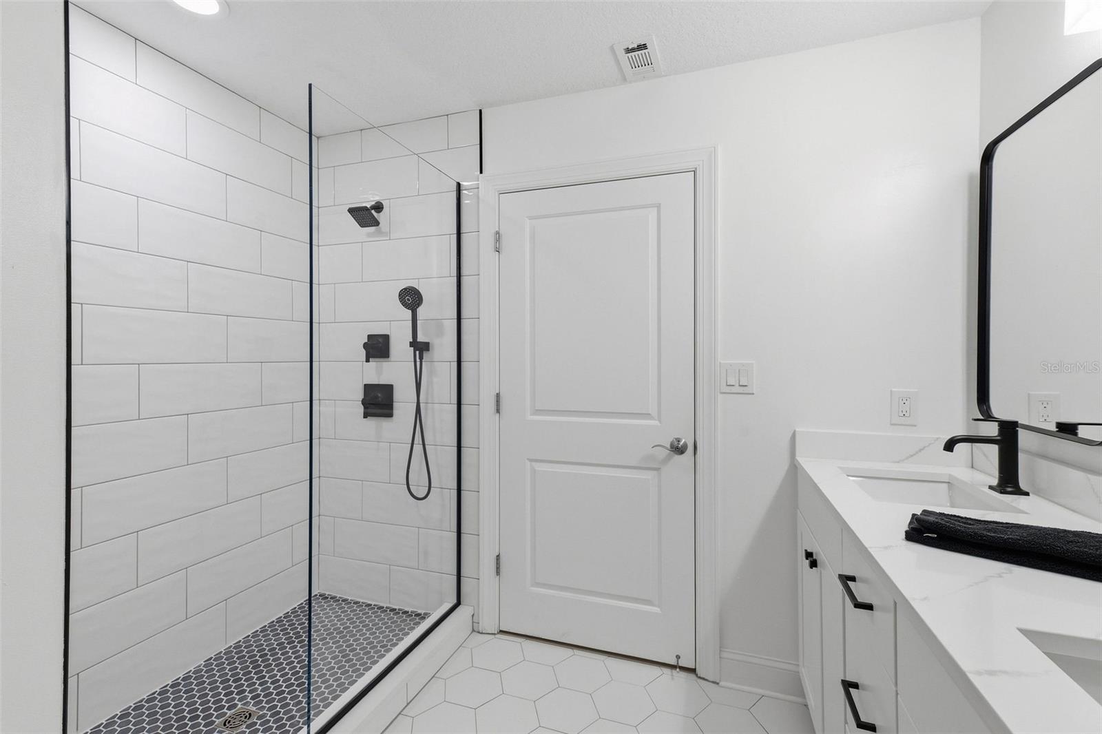 628 CLEVELAND ST #809 — photo 16