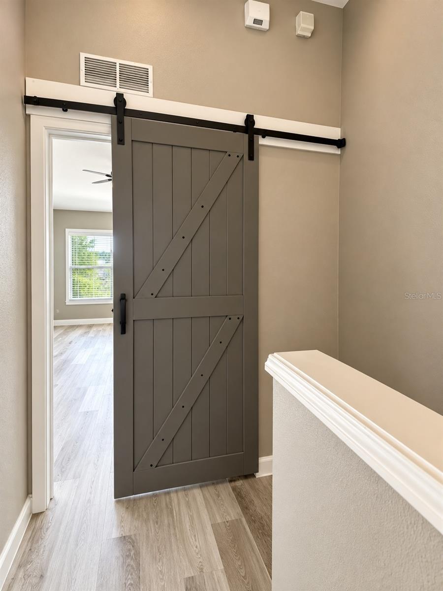 5032 POND RIDGE DR — photo 7