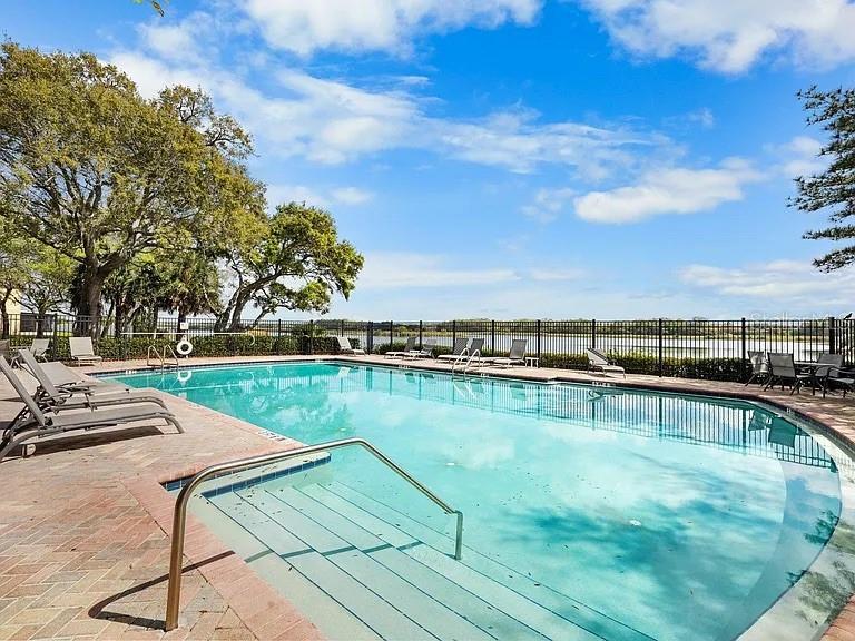 5032 POND RIDGE DR — photo 14