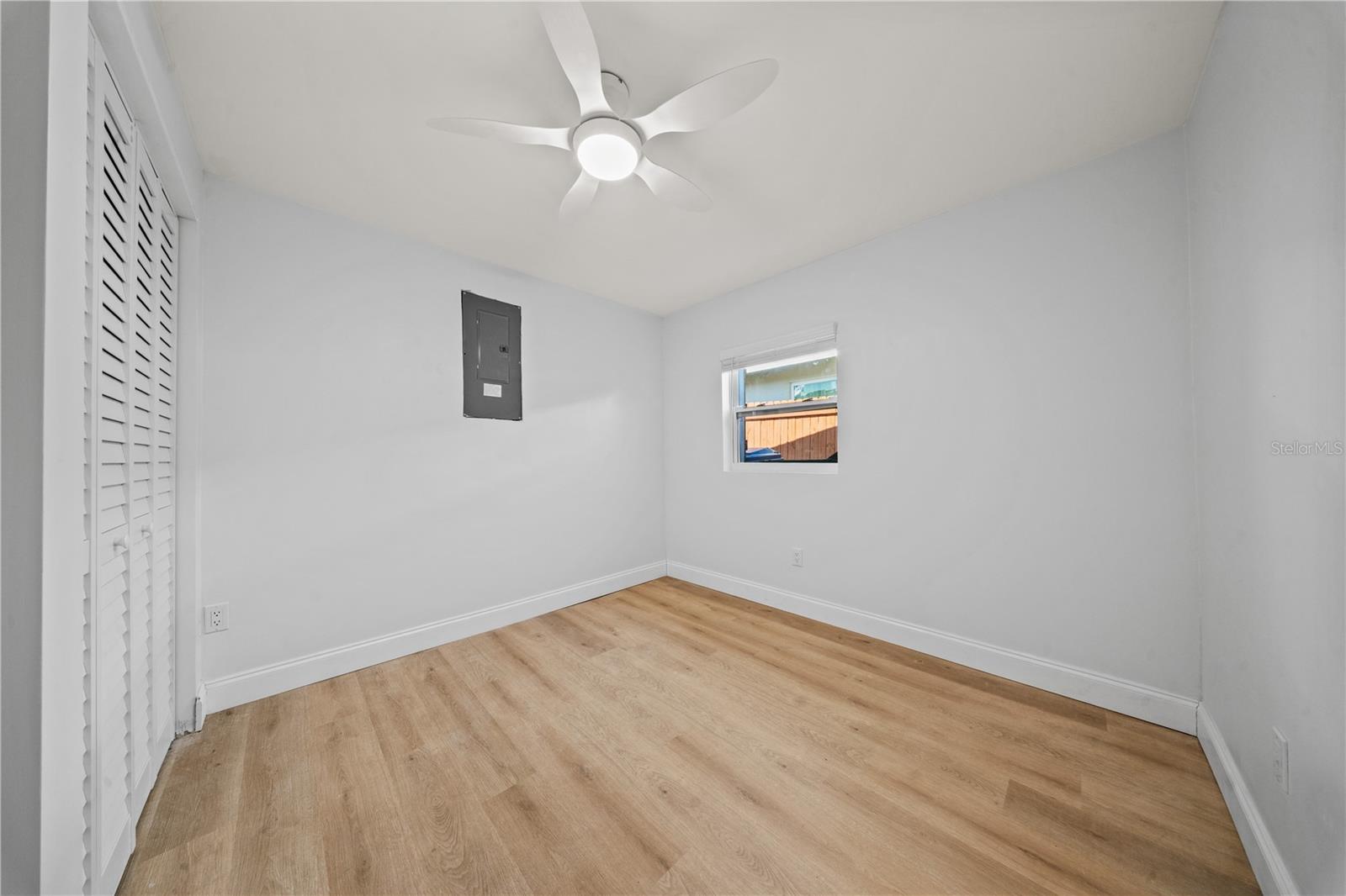 1711 PATLIN CIR S — photo 19