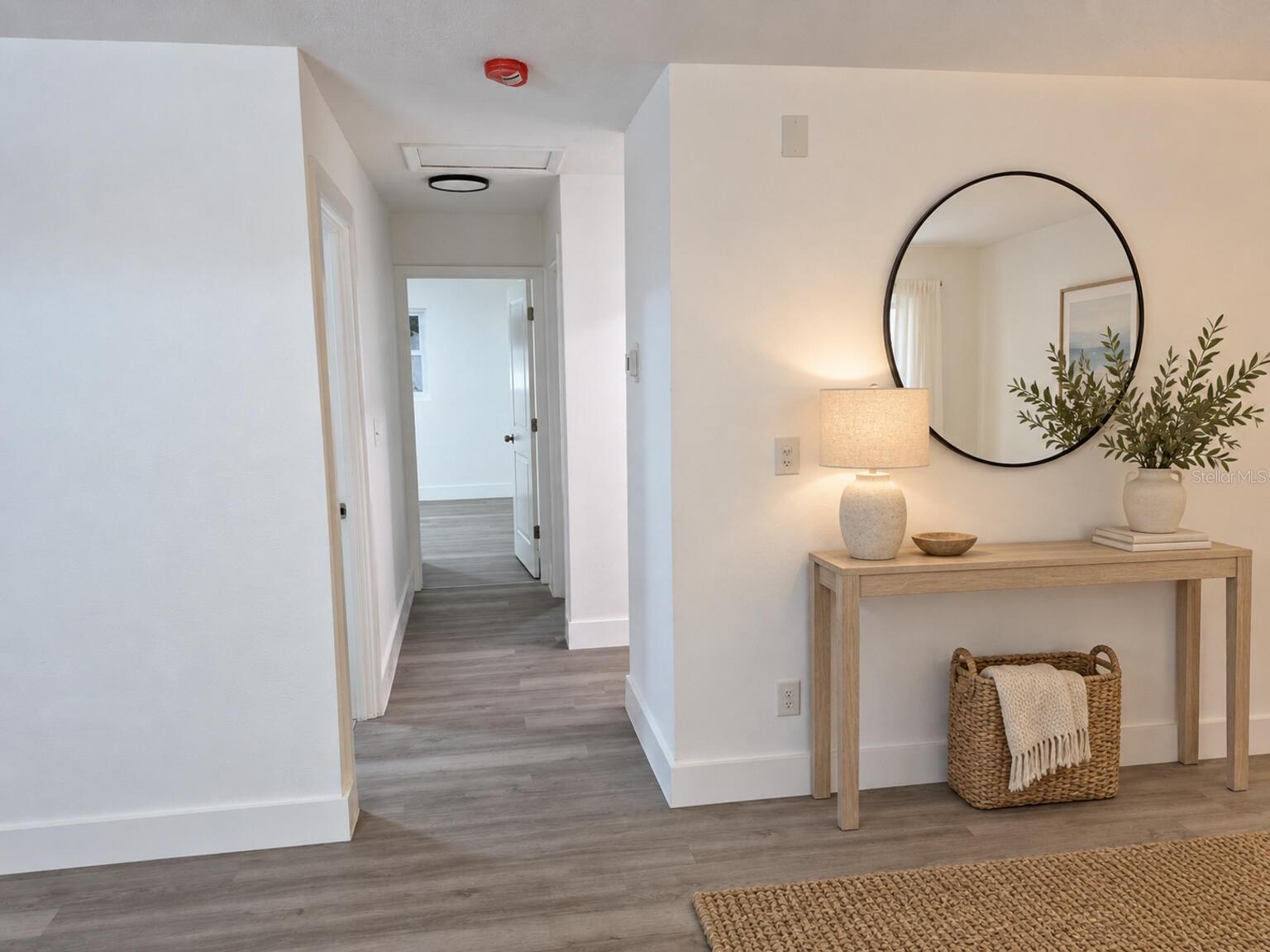 1810 E CAROL DR — photo 13