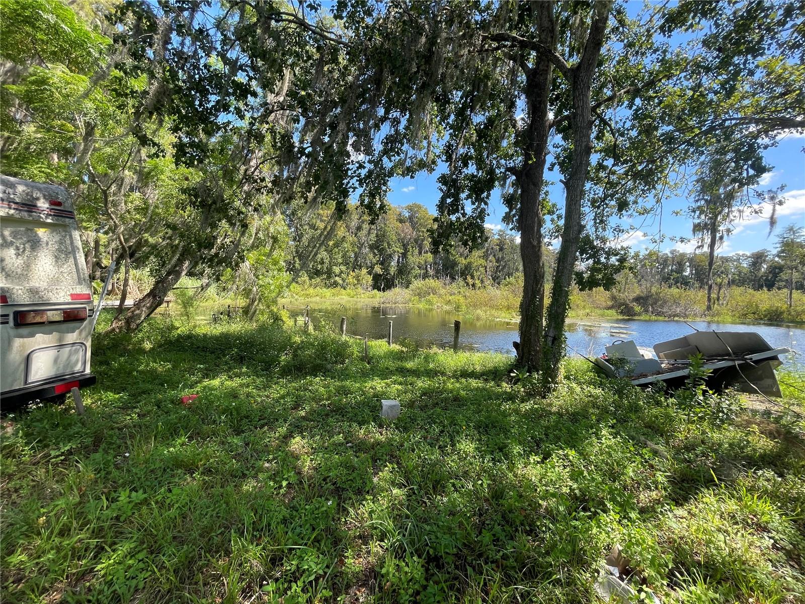 MOON LAKE CIRCLE — photo 2