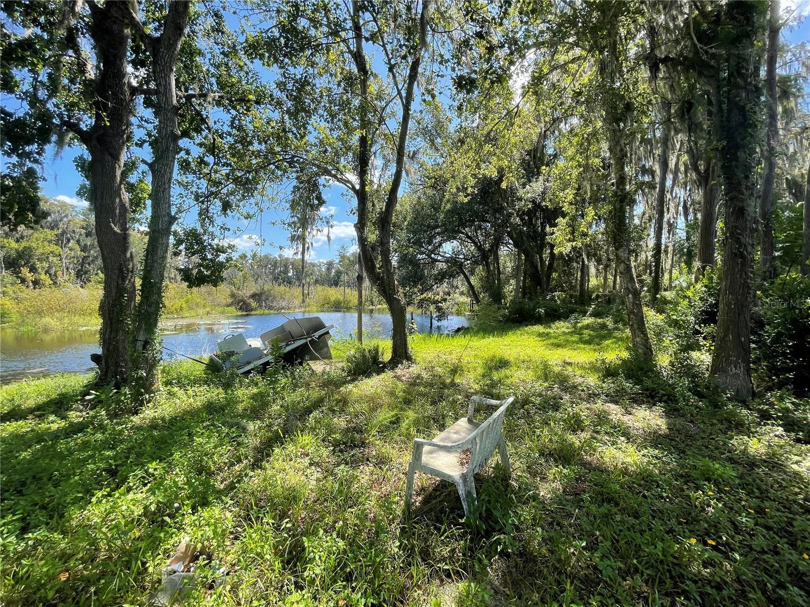MOON LAKE CIRCLE — photo 3