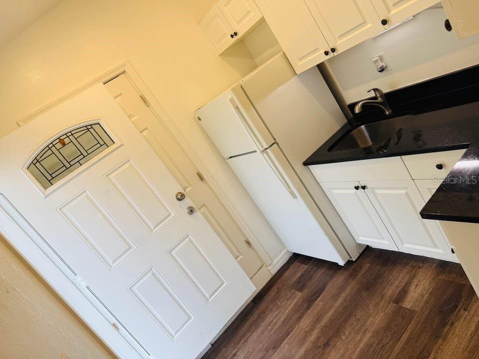 8708 N EDISON AVE #B — photo 5