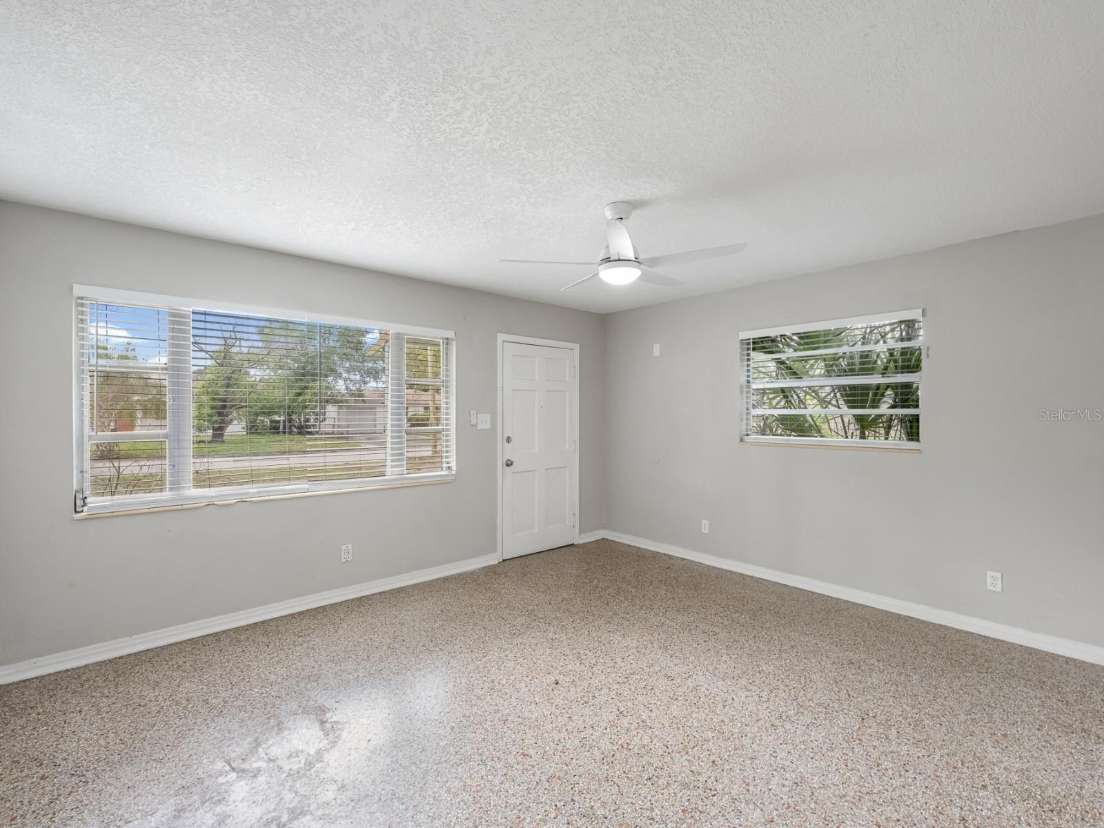 3301 W LOUISIANA AVE — photo 4