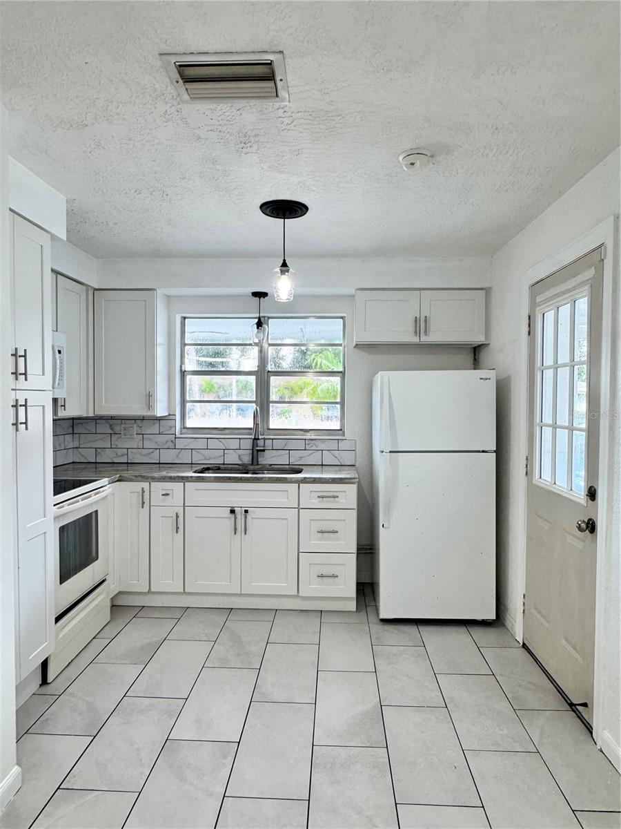 3439 MCINTOSH RD — photo 3