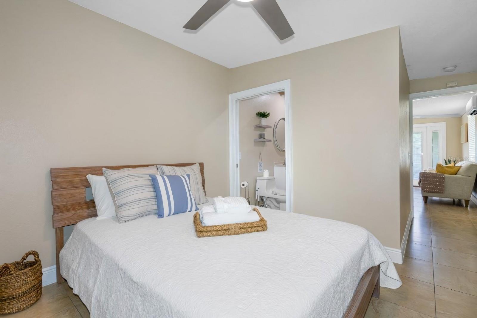 4501 N JAMAICA ST — photo 24