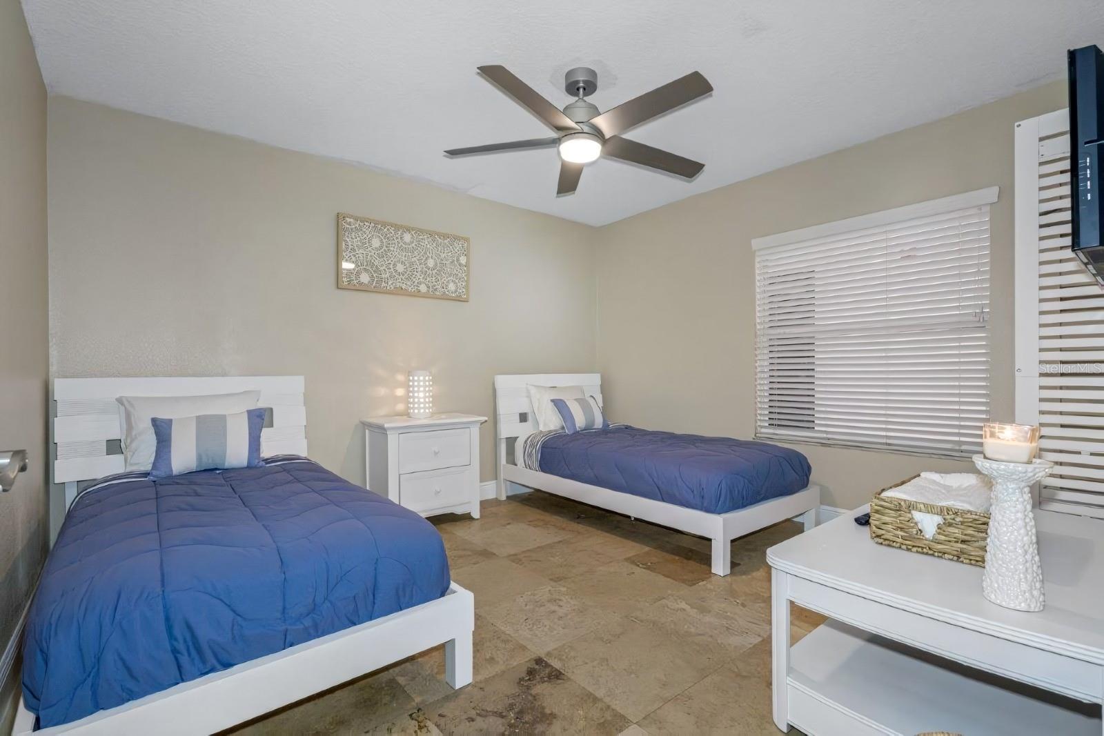4501 N JAMAICA ST — photo 37