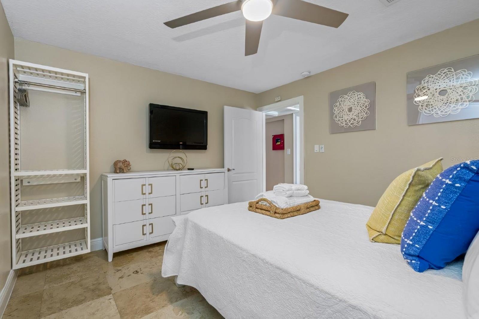 4501 N JAMAICA ST — photo 31
