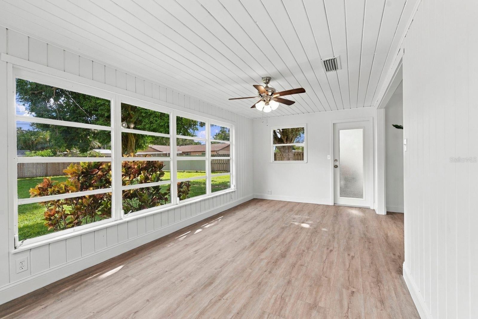 3030 COURTLAND ST — photo 17