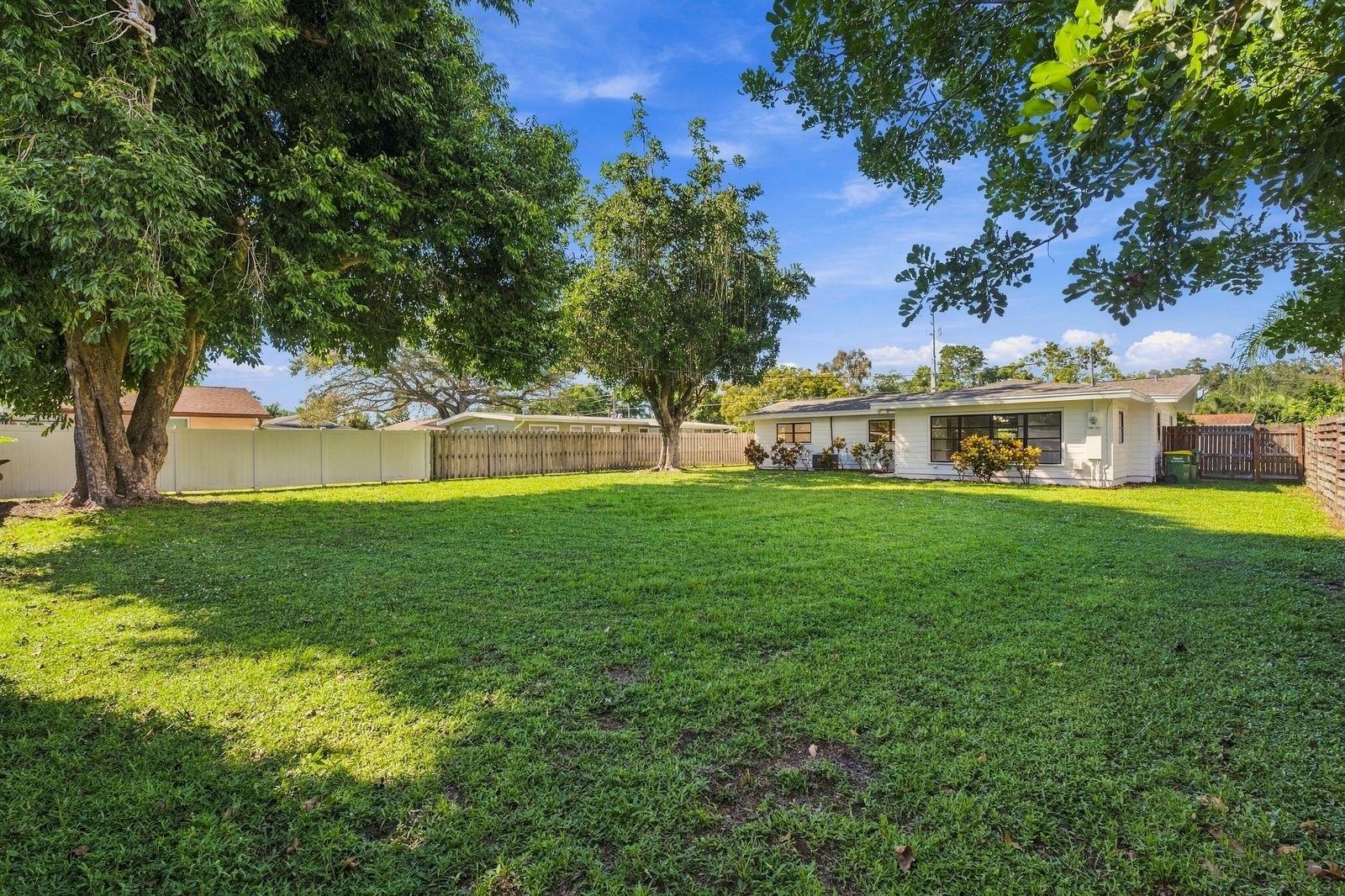 3030 COURTLAND ST — photo 3