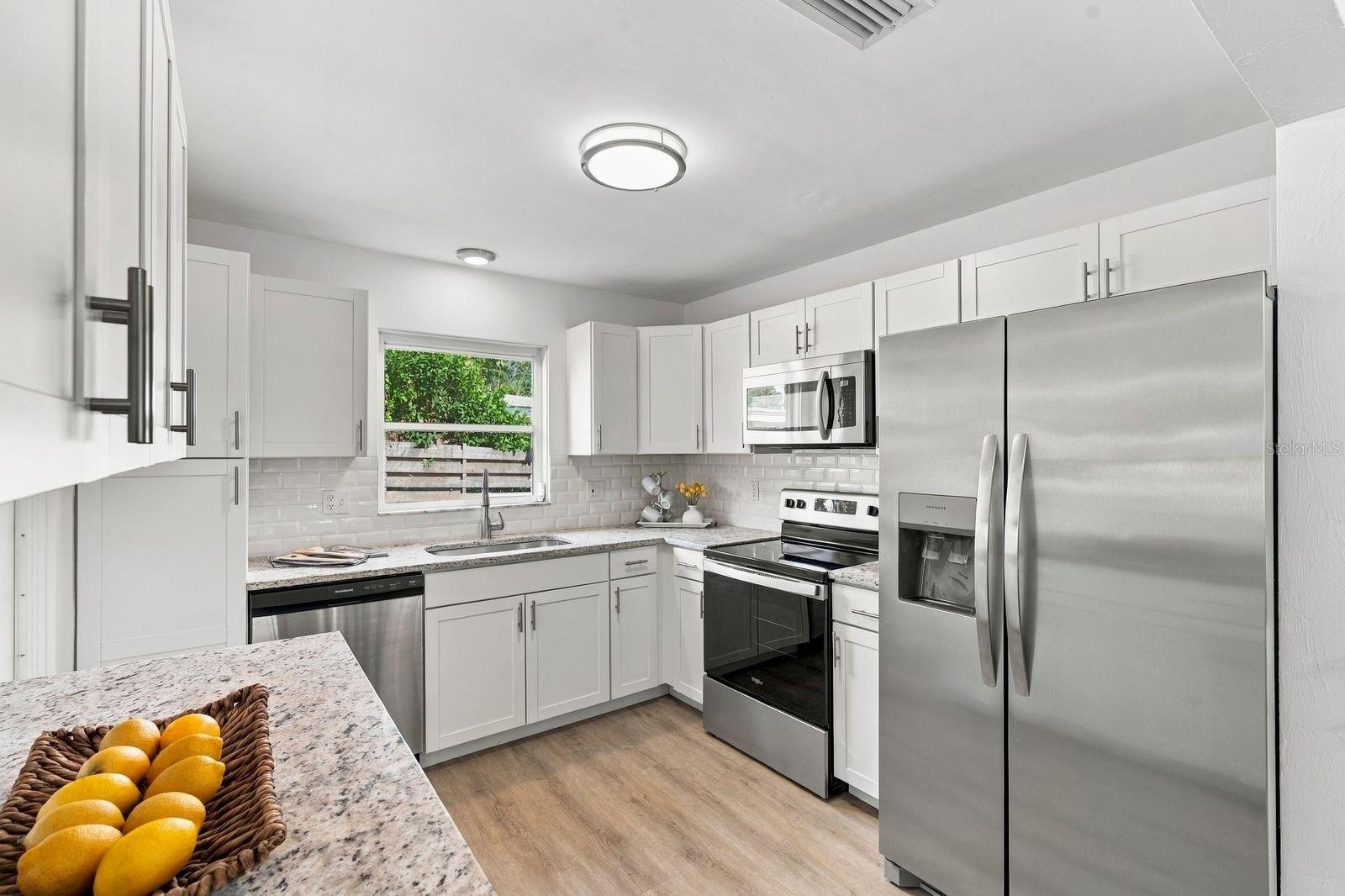 3030 COURTLAND ST — photo 10