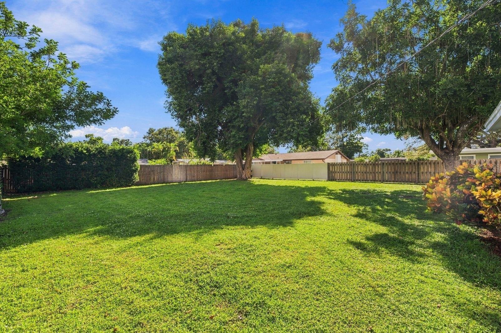 3030 COURTLAND ST — photo 4
