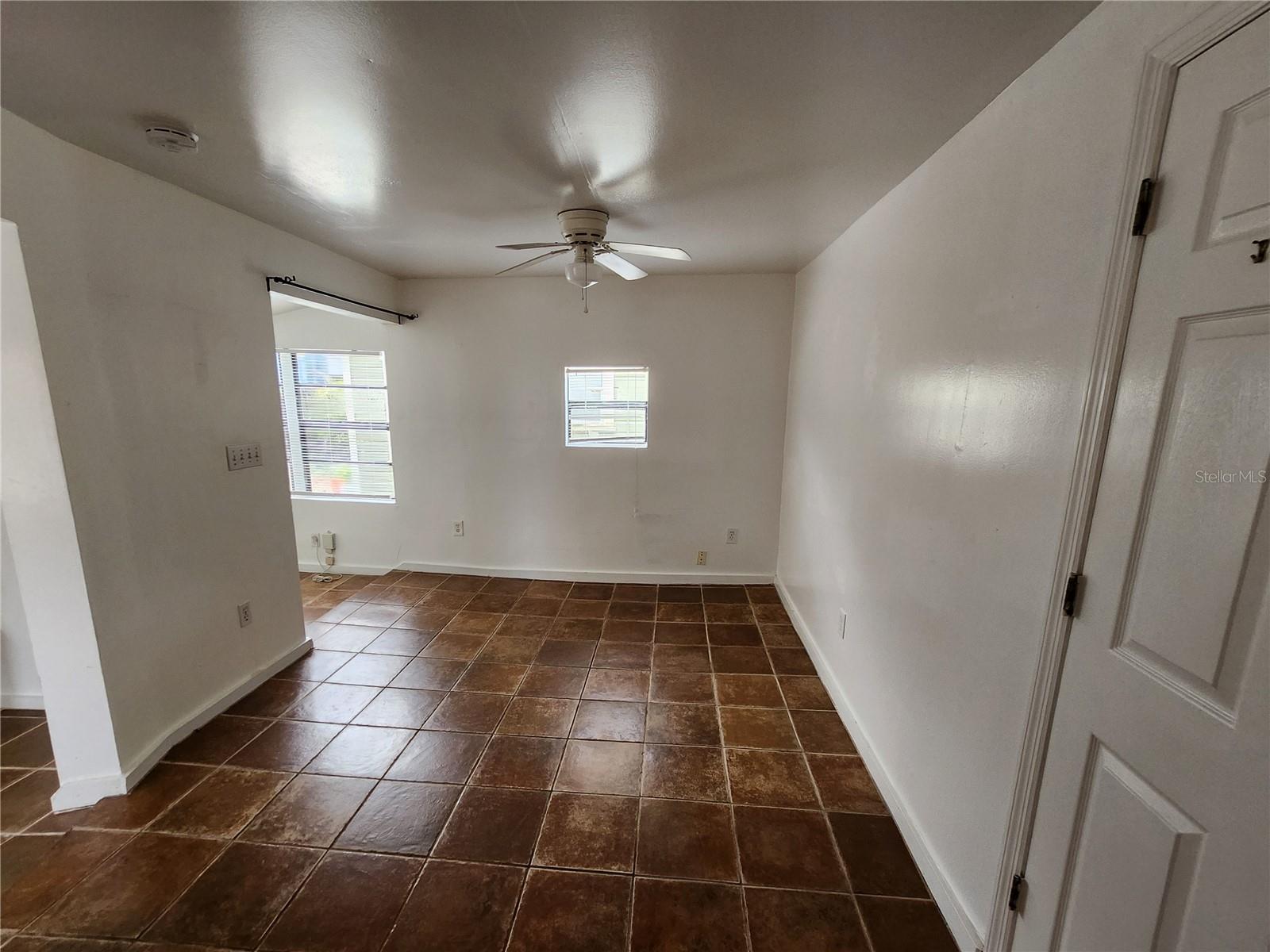 309 W COMANCHE AVE #C — photo 5
