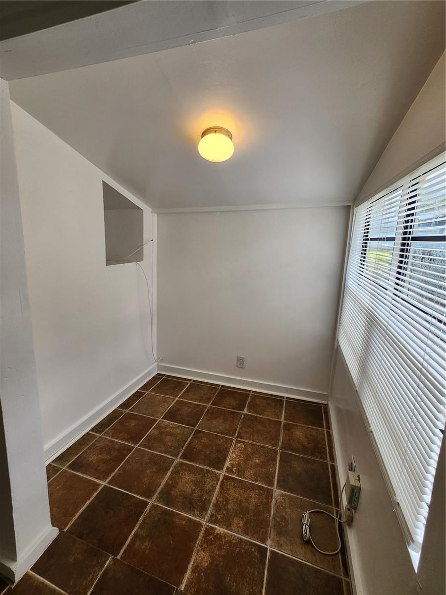 309 W COMANCHE AVE #C — photo 9