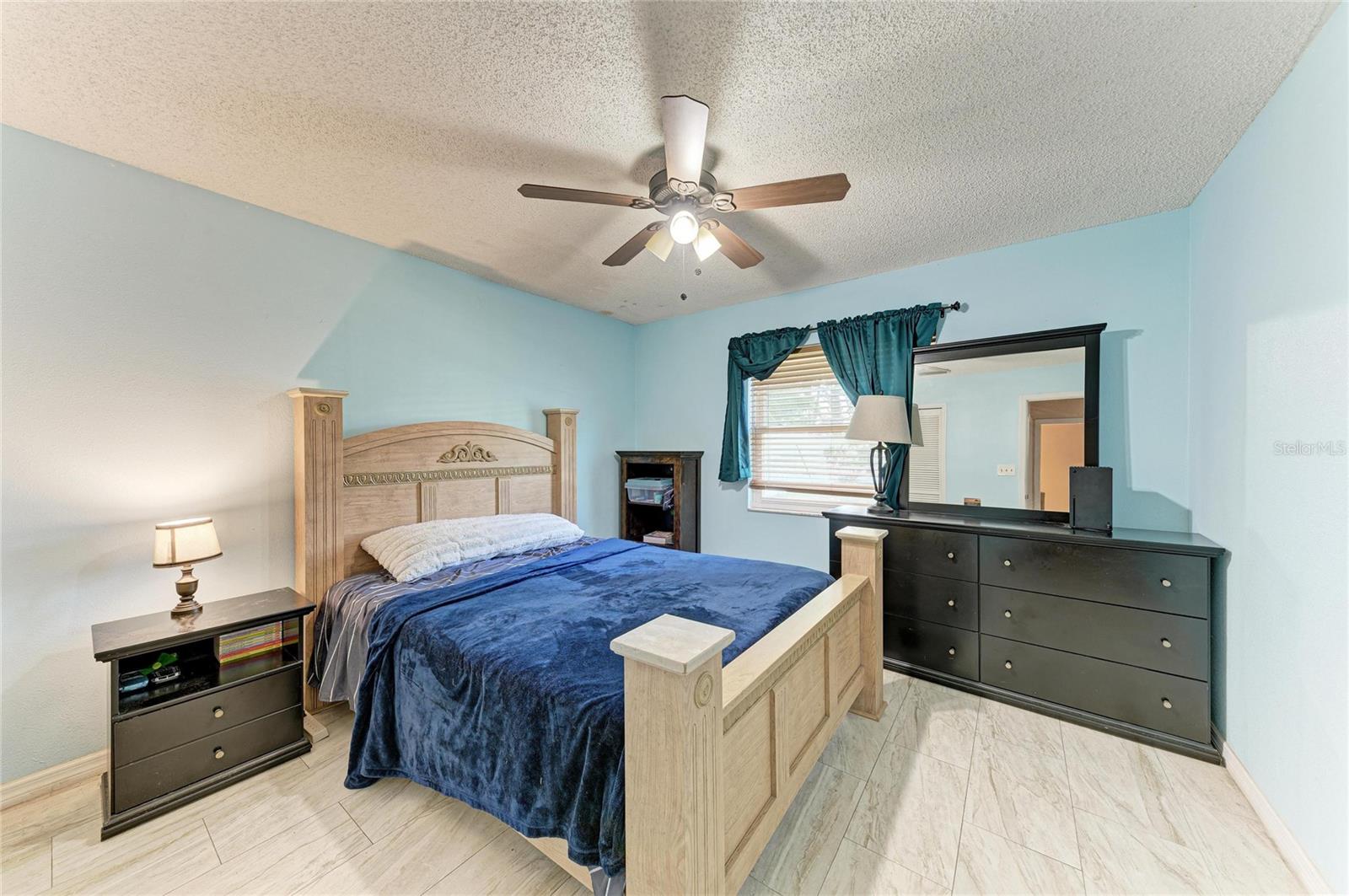 1520 SUNNYHILLS DR — photo 21