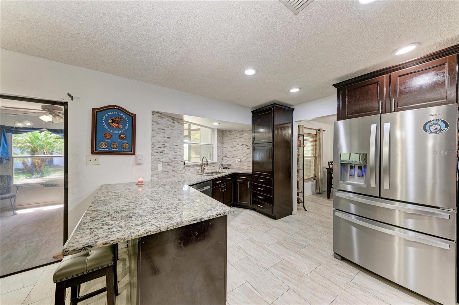1520 SUNNYHILLS DR — photo 8