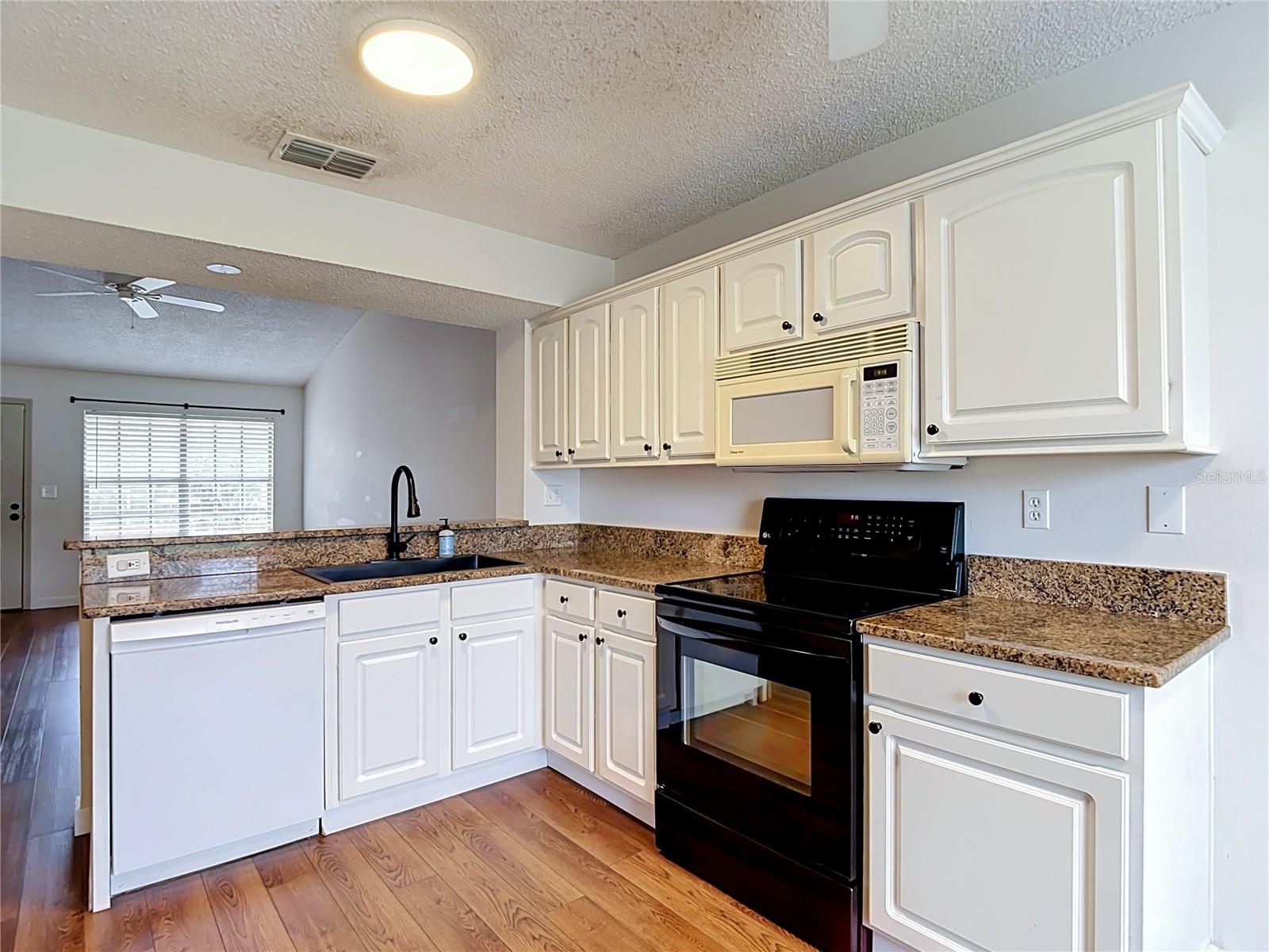 7807 HARDWICK DR #123 — photo 19