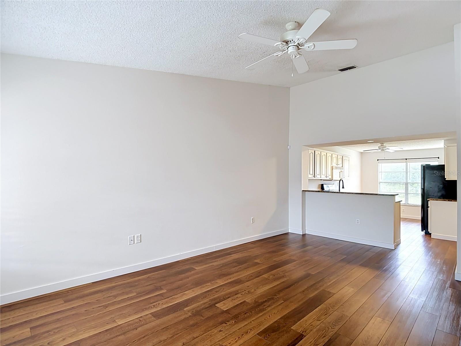 7807 HARDWICK DR #123 — photo 9