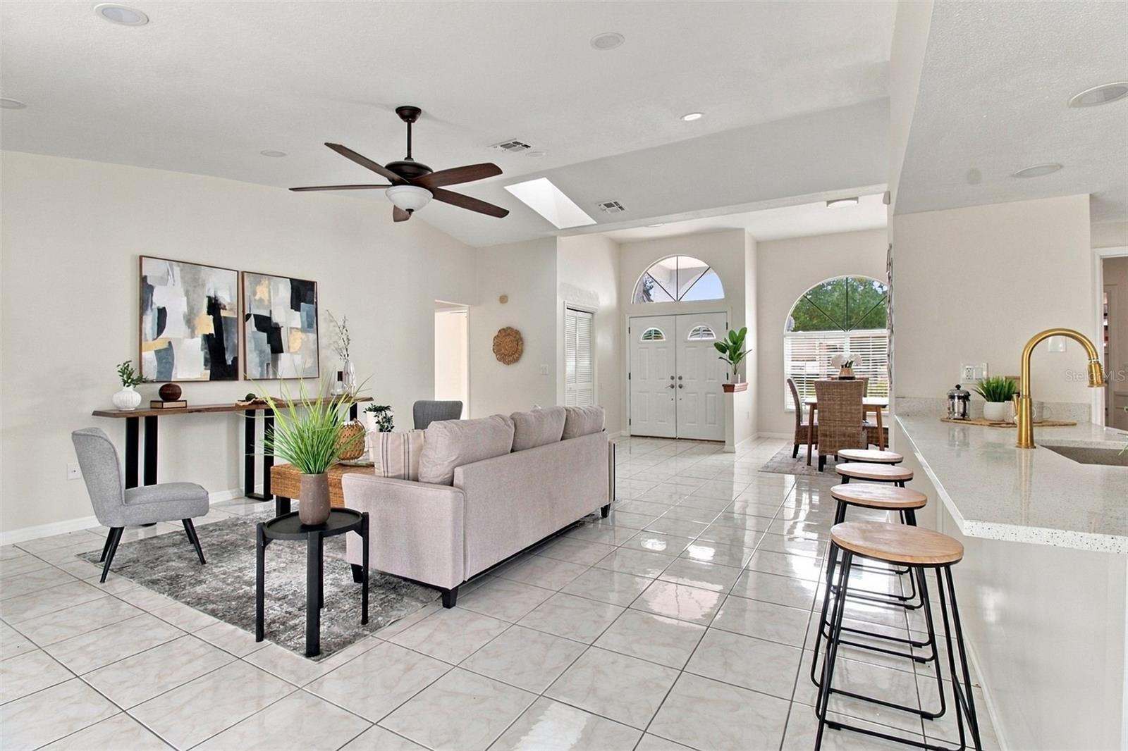 9719 LOMALINDA CT — photo 12
