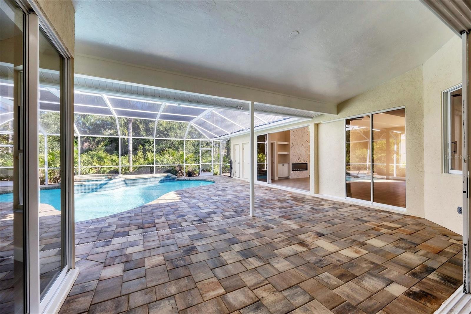 6615 HUNTER COMBE XING — photo 32