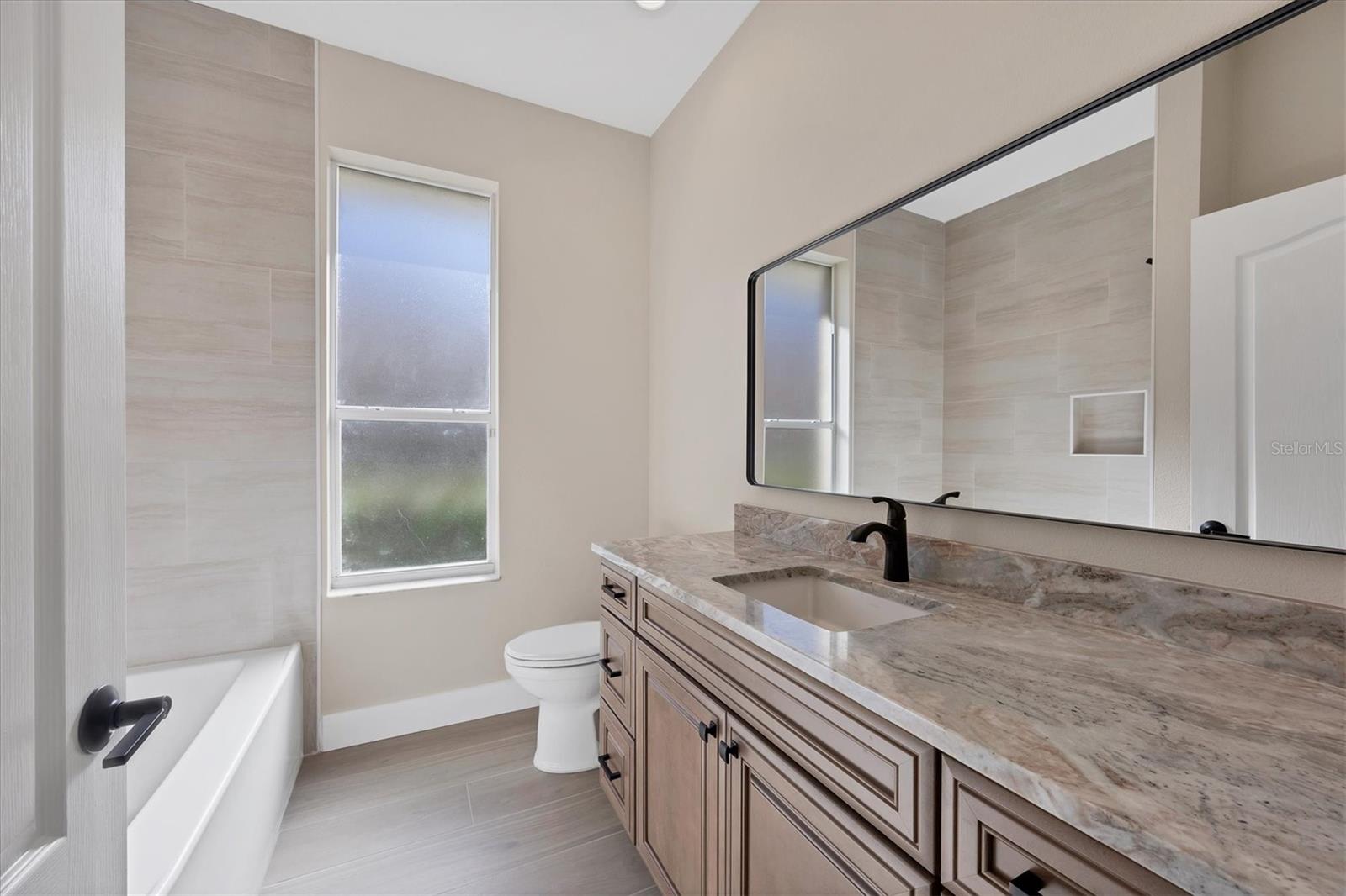 6615 HUNTER COMBE XING — photo 28