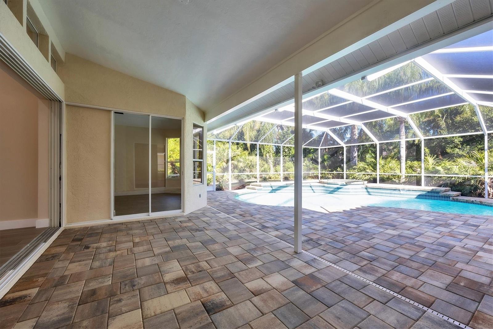 6615 HUNTER COMBE XING — photo 33