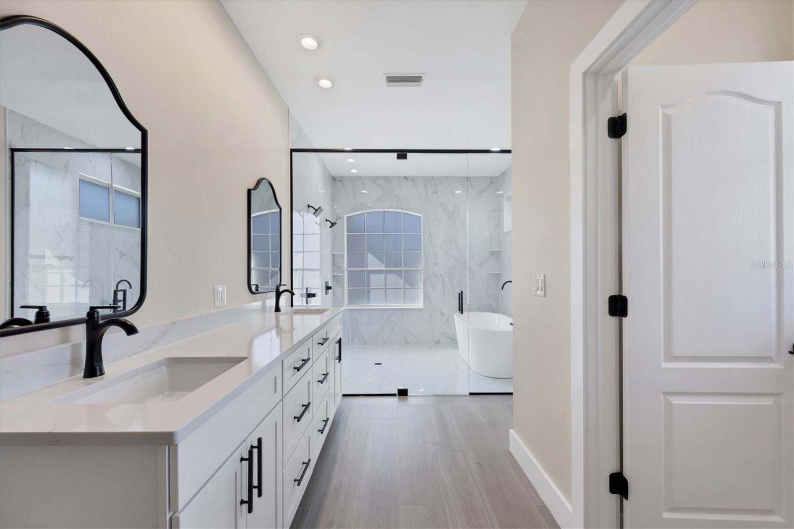 6615 HUNTER COMBE XING — photo 25